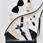 GUCCI GG SIGNATURE EMBOSSED CALFSKIN NAVY LEATHER CLUTCH