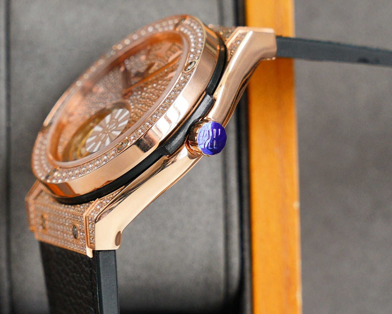 Hublot Big Bang Tourbilon Full Diamond