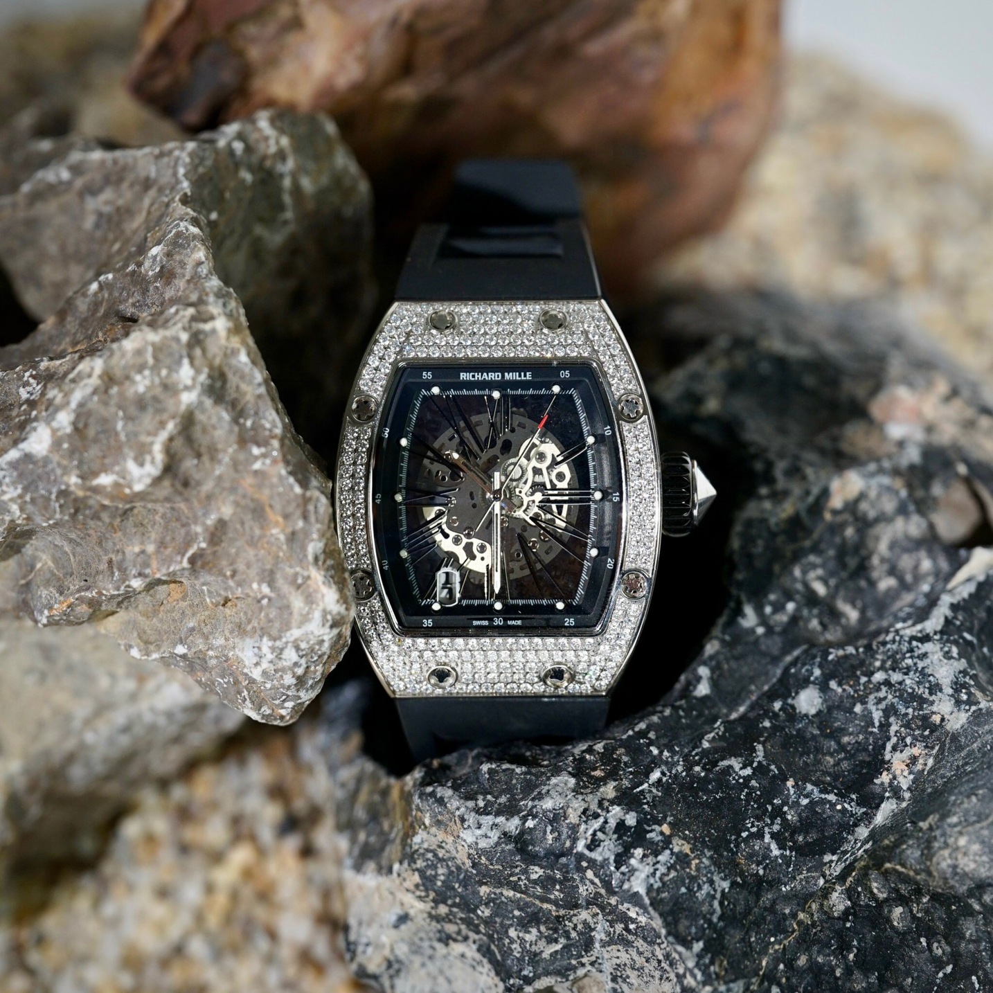 Rm 023 Black Dinh Kim