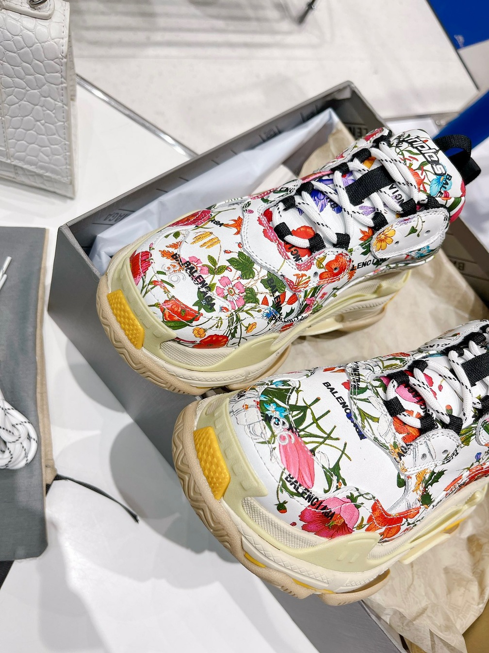 Triple S Guccixbalenciaga Ss2022