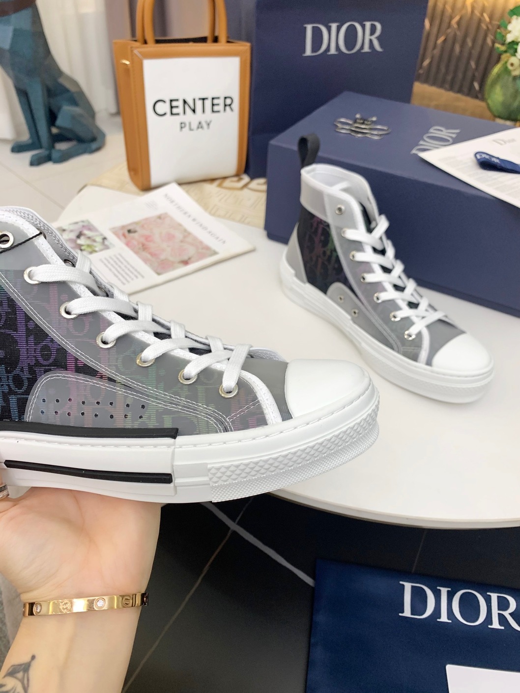 B23 Low Top Dark Gray