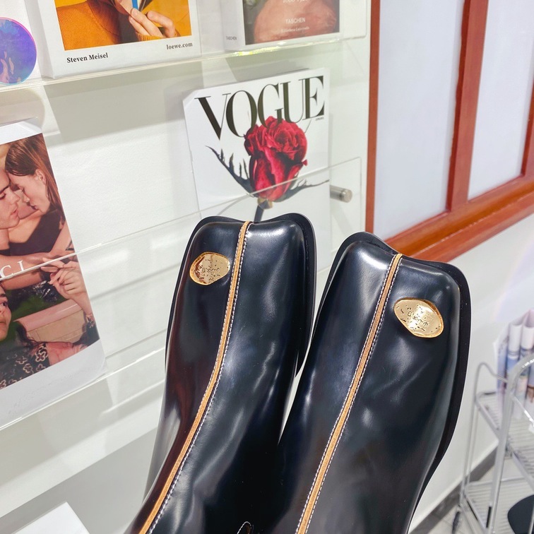 Boots Lock Jin Sandes New Design Ss2022