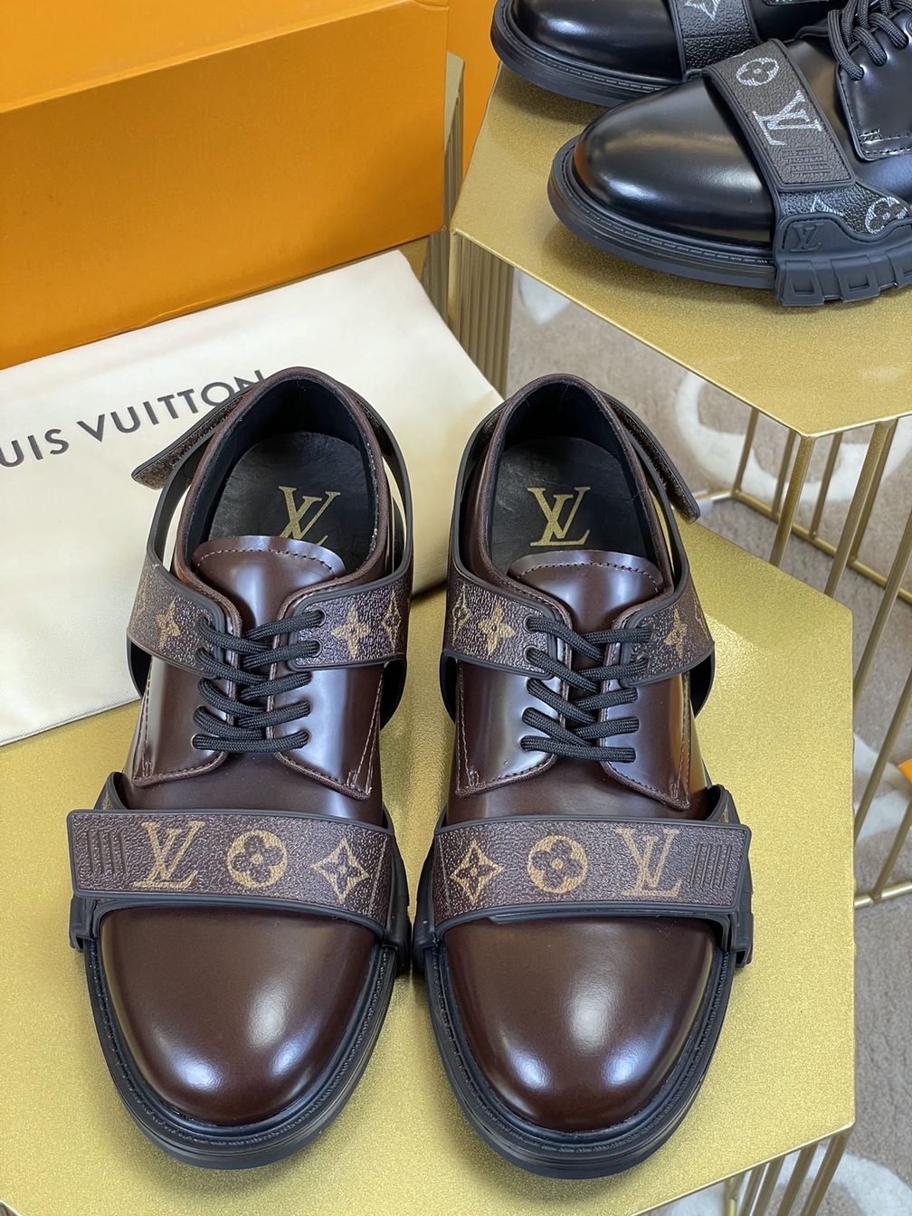 Oxford Leather Lv Man Ss 2022