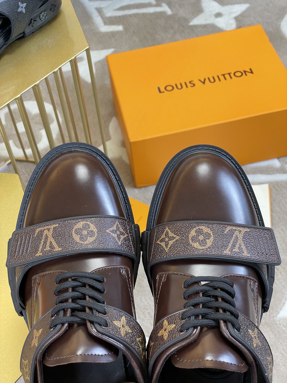 Oxford Leather Lv Man Ss 2022