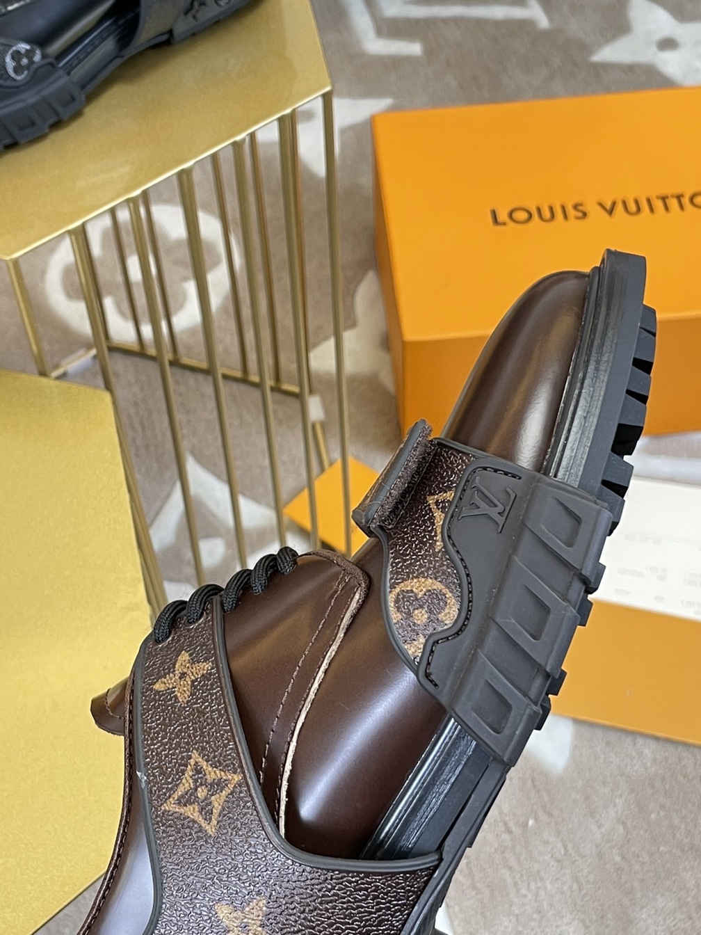 Oxford Leather Lv Man Ss 2022