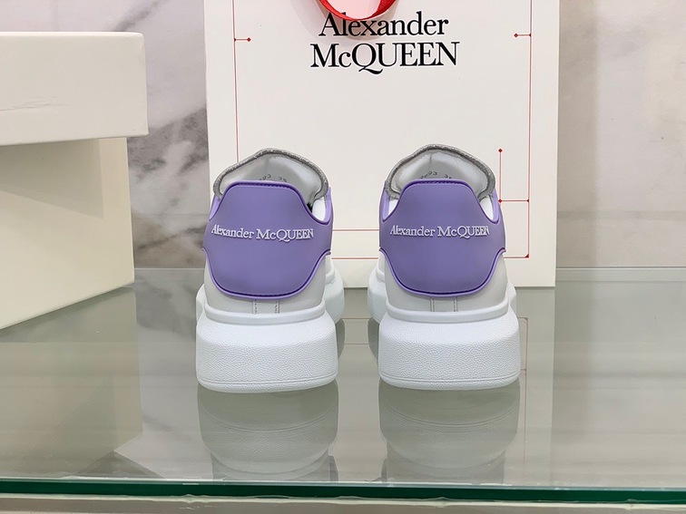 Mc Queen Low Top Basic Purple