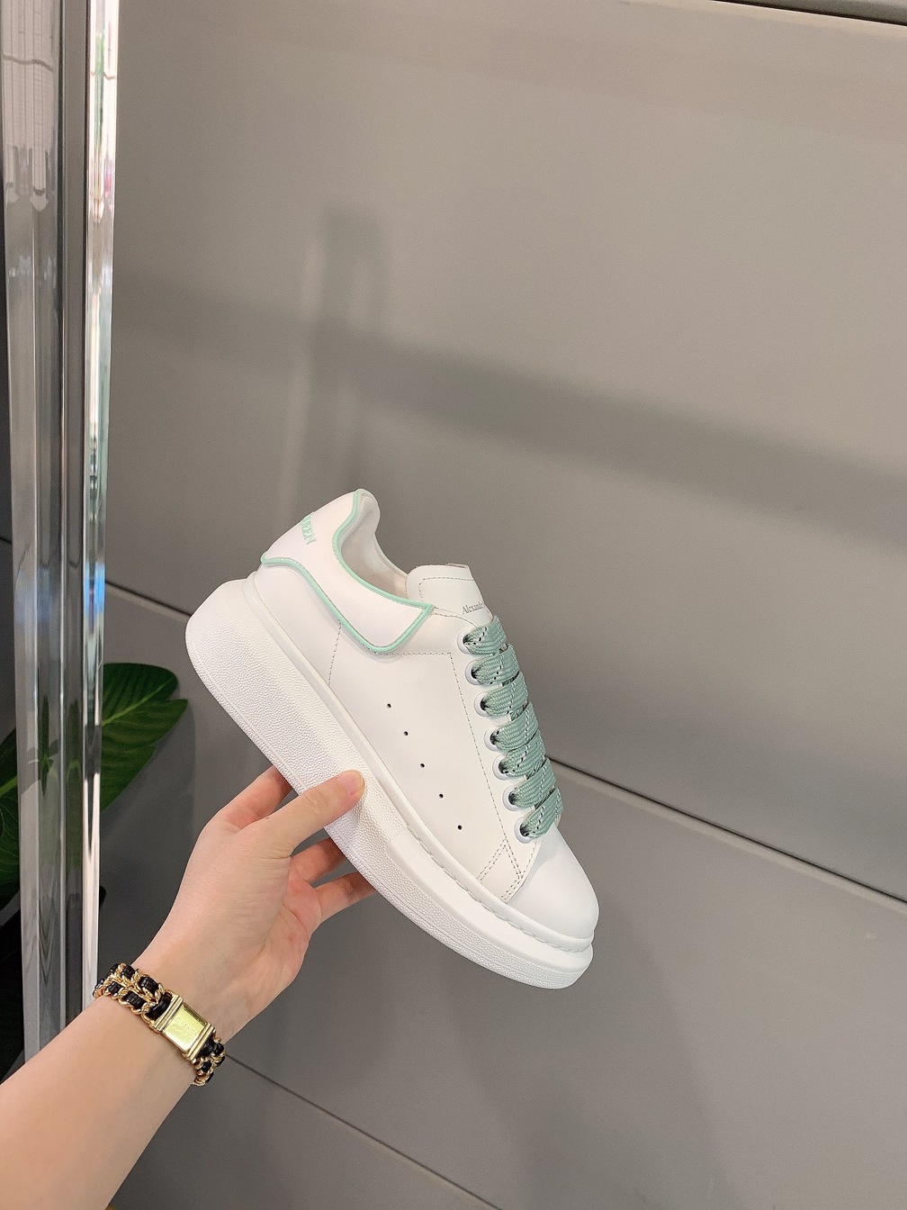 Mc Queen Sneakers Basic Low Top Green