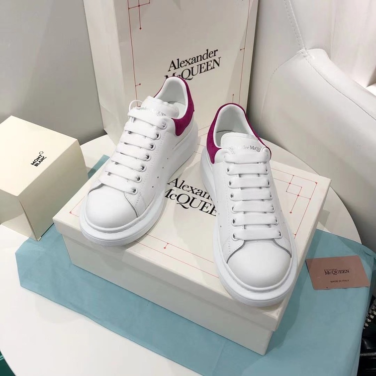 Mc Queen Veltvet Cherry Sneakers