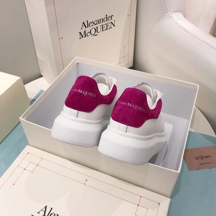Mc Queen Veltvet Cherry Sneakers