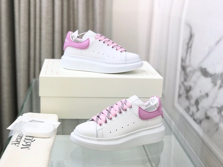 Mcqueen Basic Low Top Pink
