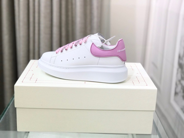 Mcqueen Basic Low Top Pink