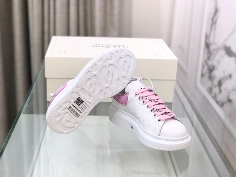 Mcqueen Basic Low Top Pink