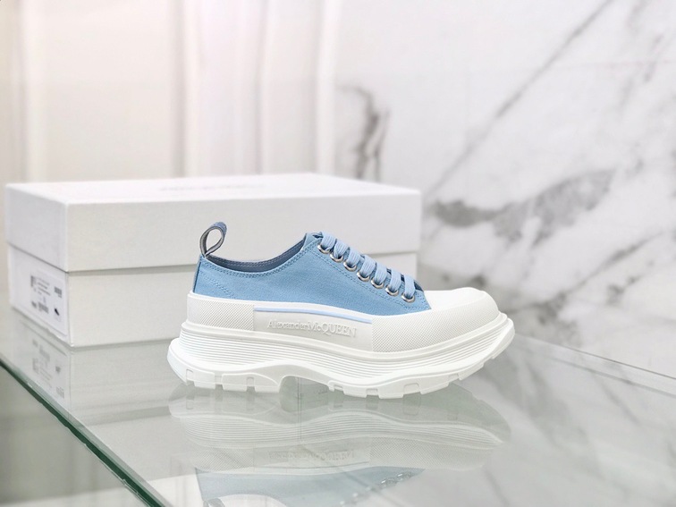 Mcqueen Low Top Canvas Blue