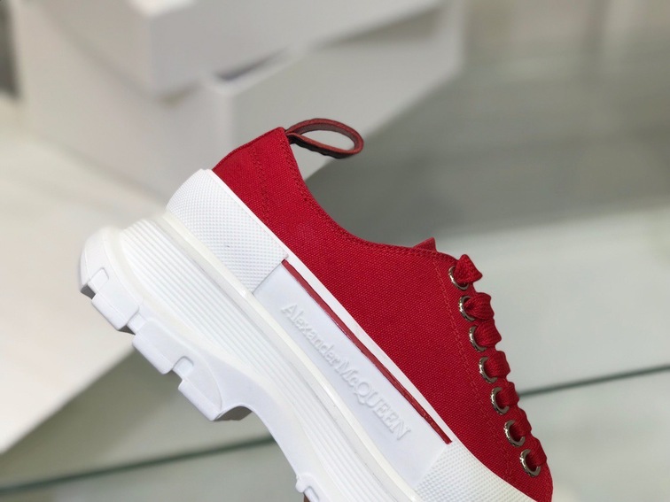 Mcqueen Low Top Canvas Red