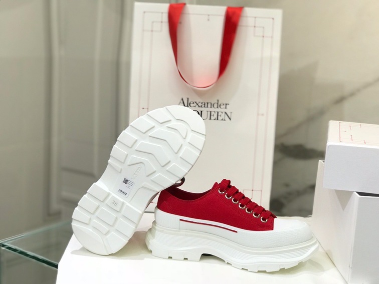 Mcqueen Low Top Canvas Red