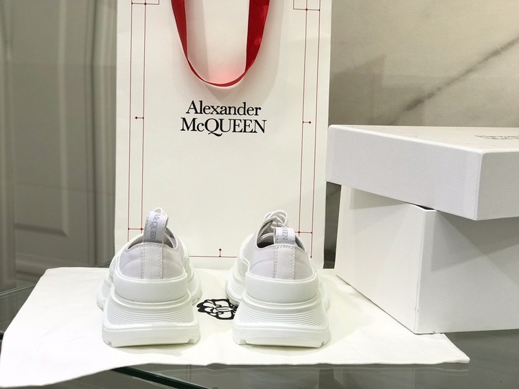 Mcqueen Low Top Canvas White