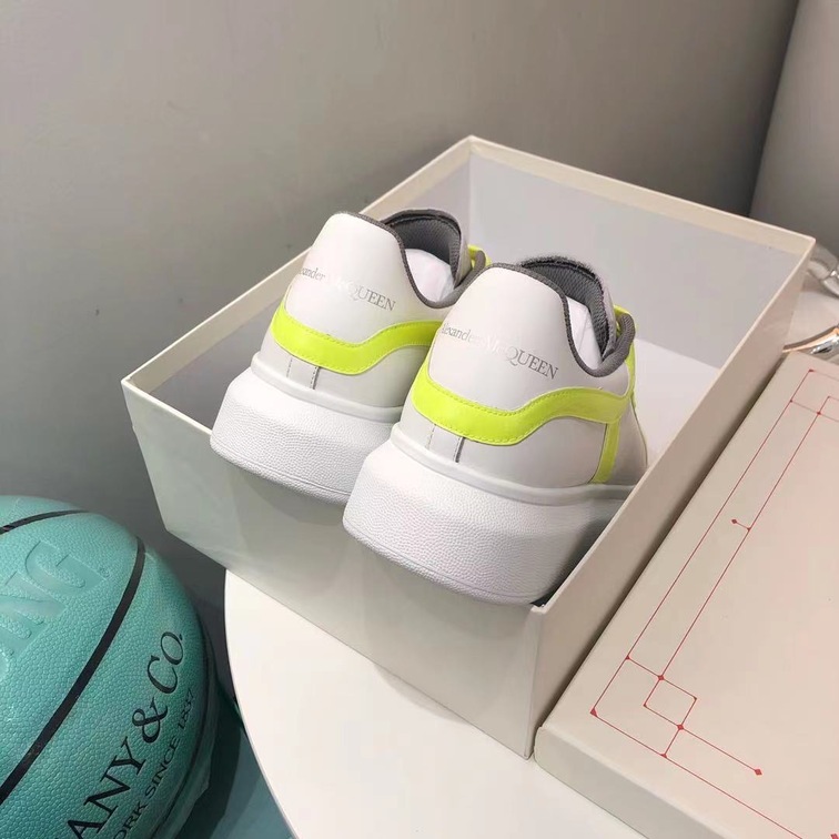 Mcqueen Low Top Stripe Neon