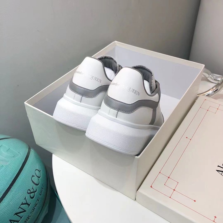 Mcqueen Stripe Lightning