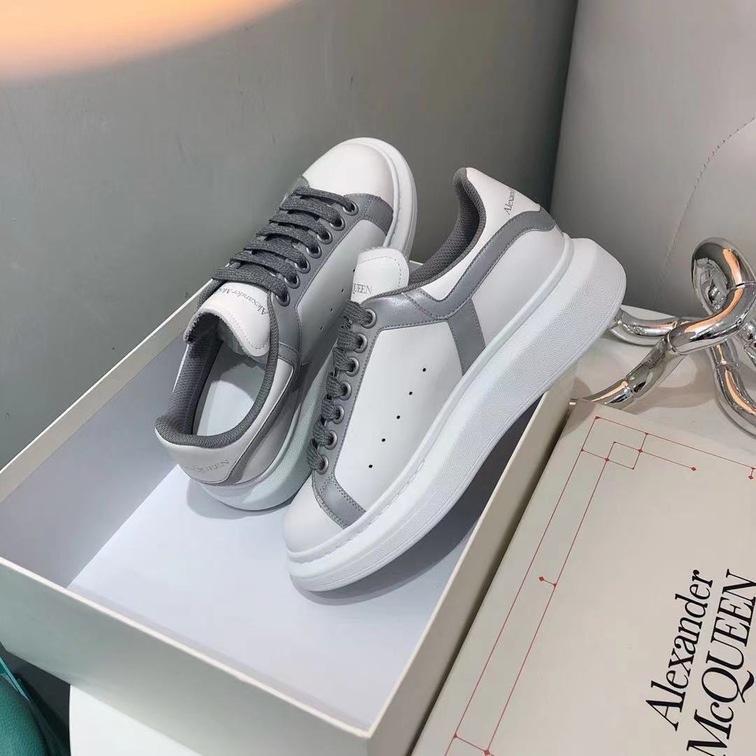 Mcqueen Stripe Lightning
