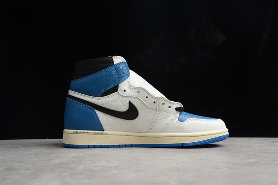 Jordan 1 Fragment Travis Scott