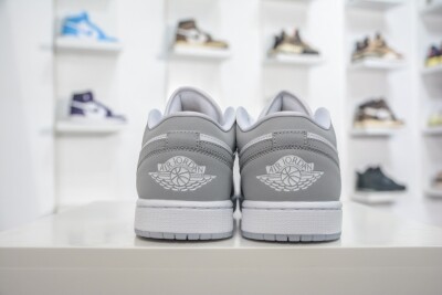 Jordan 1 Low Wolf Grey