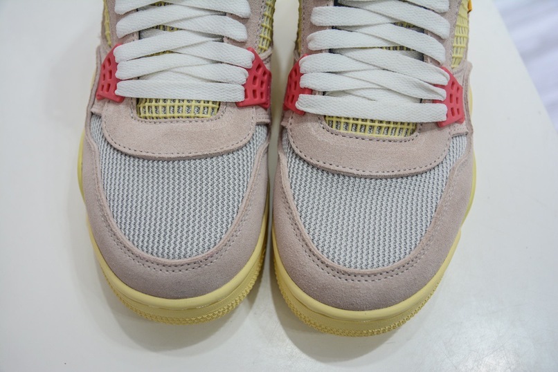 Jordan 4 Retro Guava Ice