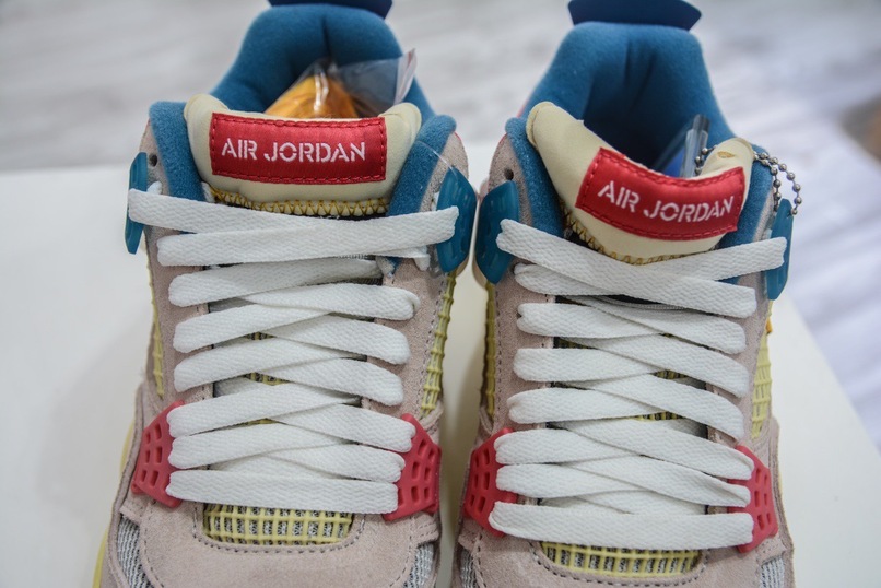 Jordan 4 Retro Guava Ice
