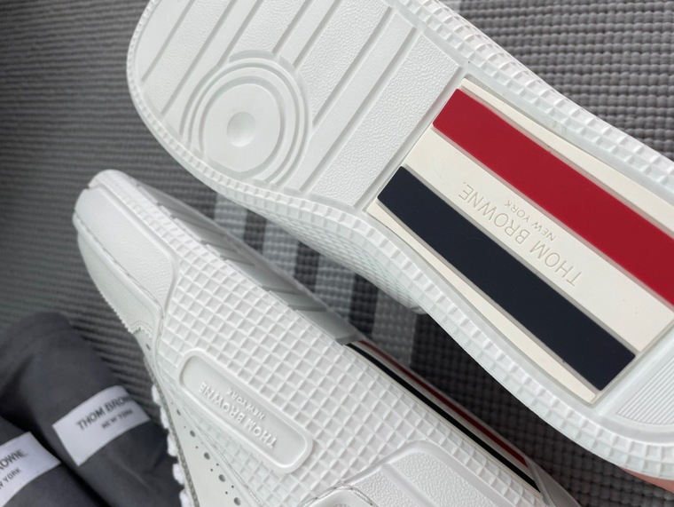 Sneakers Thom Basic Ss2022