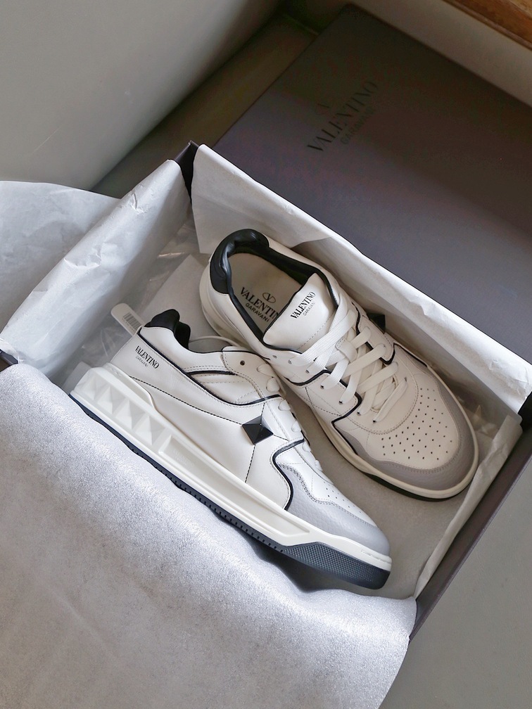 Sneakers Vltn Men Black N White Ss2022