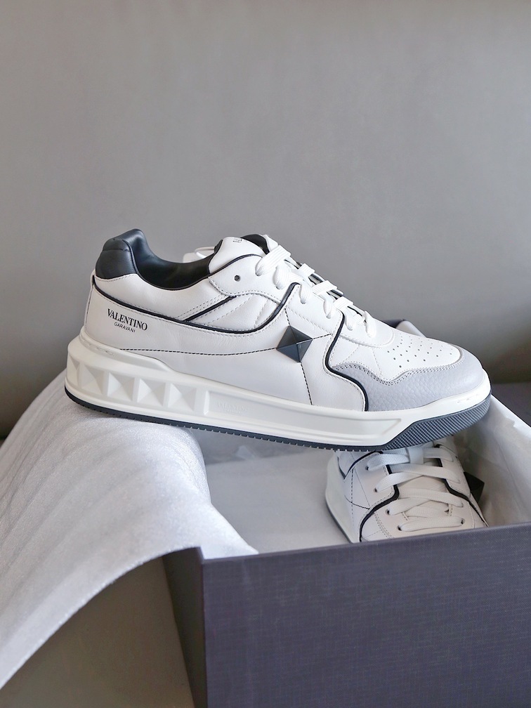 Sneakers Vltn Men Black N White Ss2022