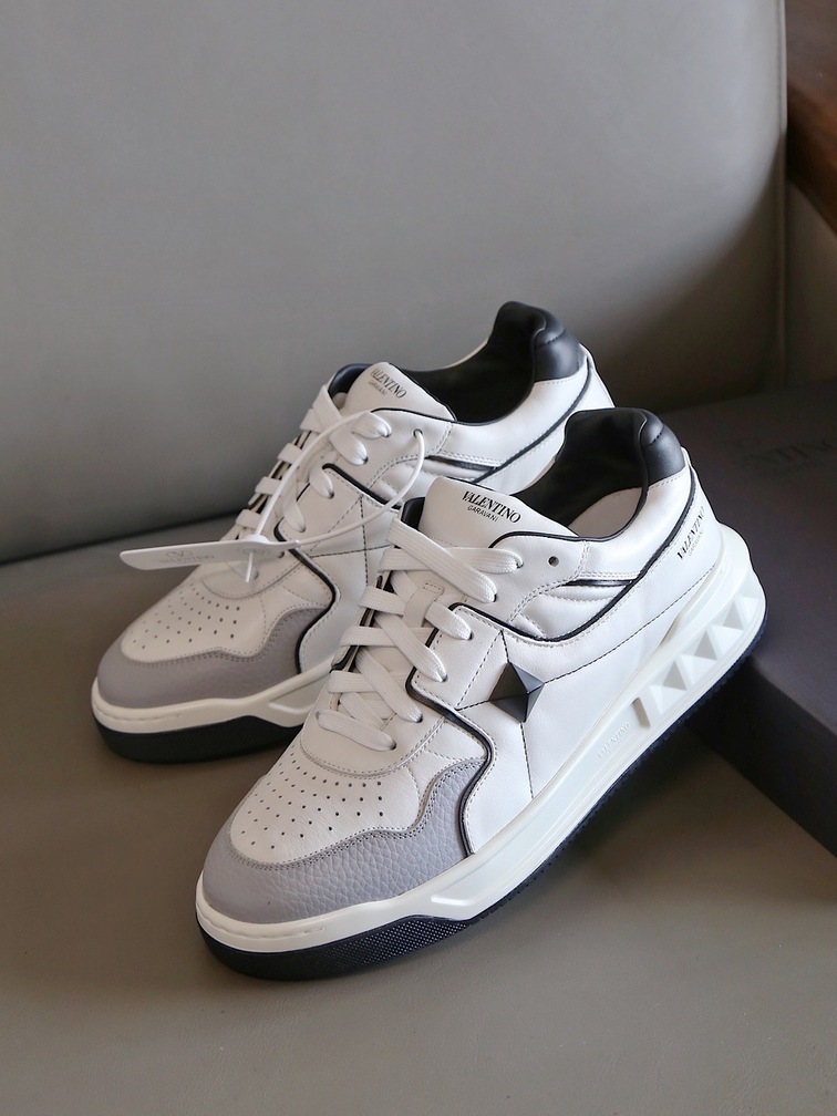 Sneakers Vltn Men Black N White Ss2022