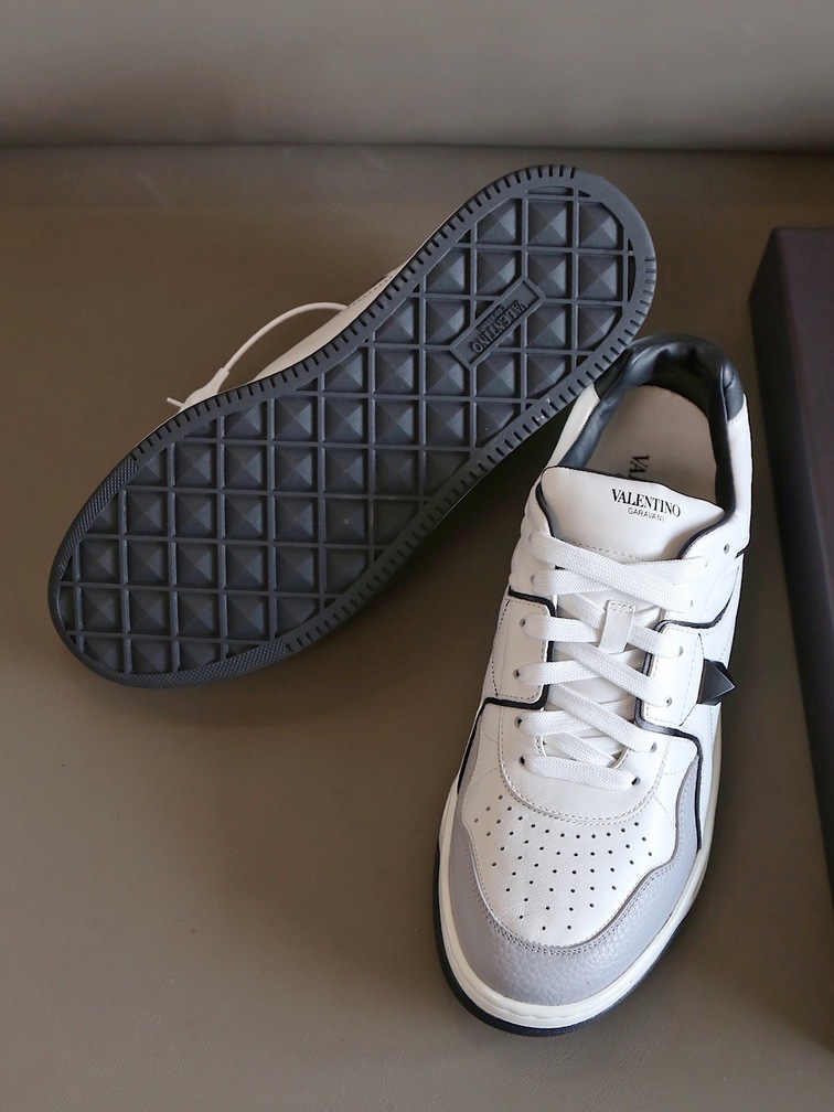 Sneakers Vltn Men Black N White Ss2022