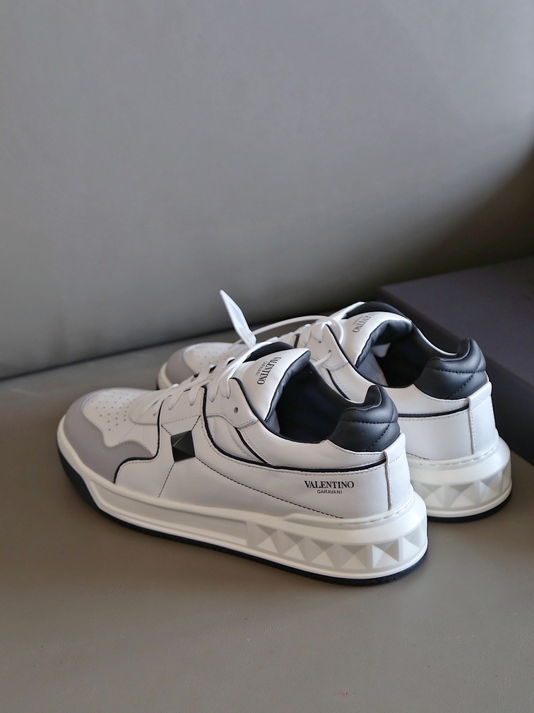Sneakers Vltn Men Black N White Ss2022