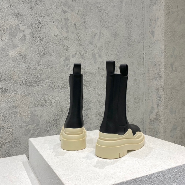 Bottega Chunky High Top Beige Ss2022