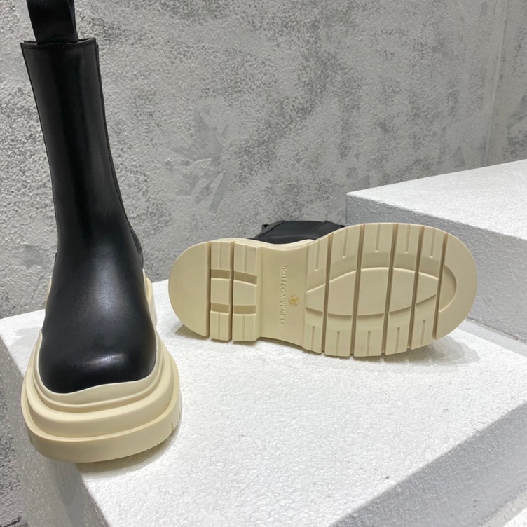 Bottega Chunky High Top Beige Ss2022