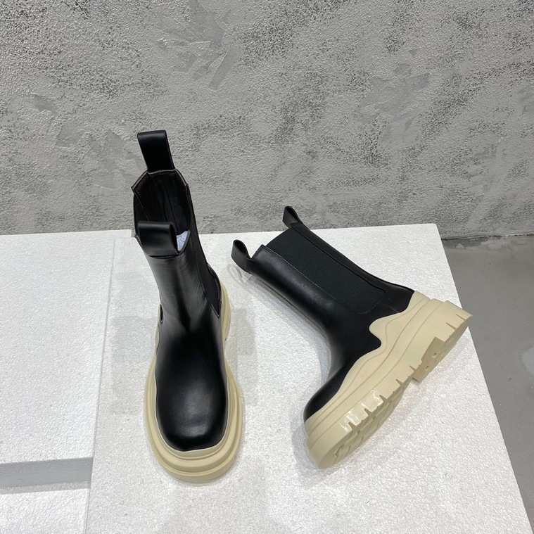 Bottega Chunky High Top Beige Ss2022