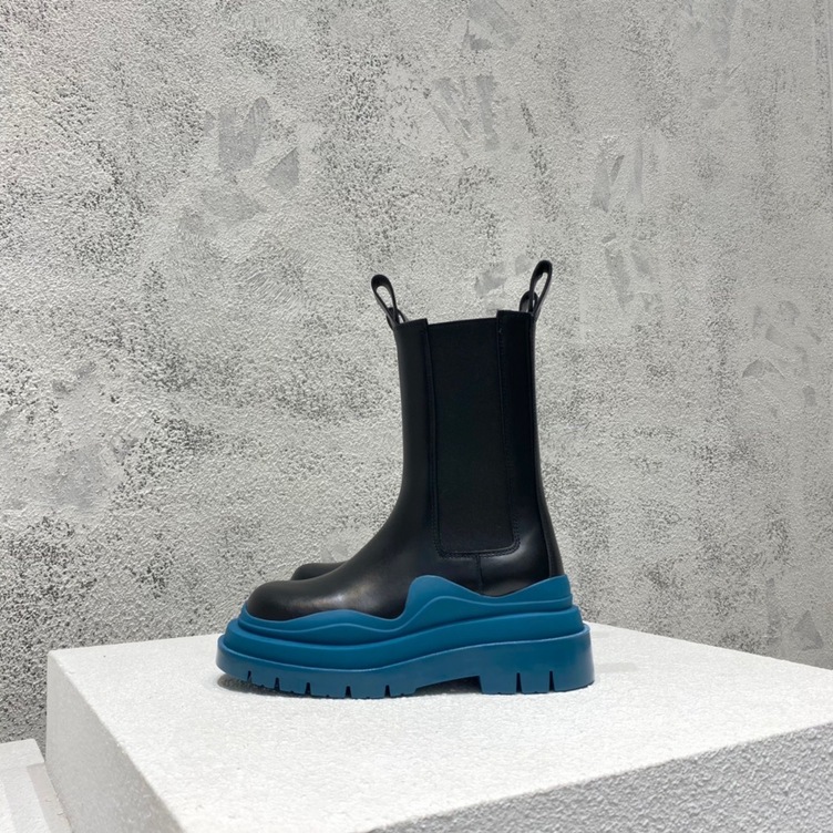 Bottega Chunky High Top Blue Ss2022