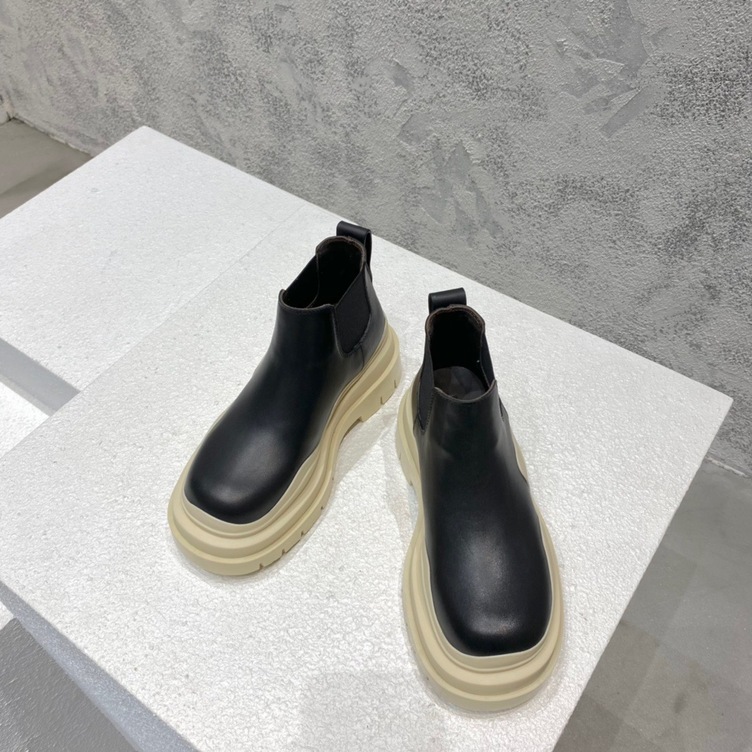 Bottega Chunky Low Top Beige Ss2022