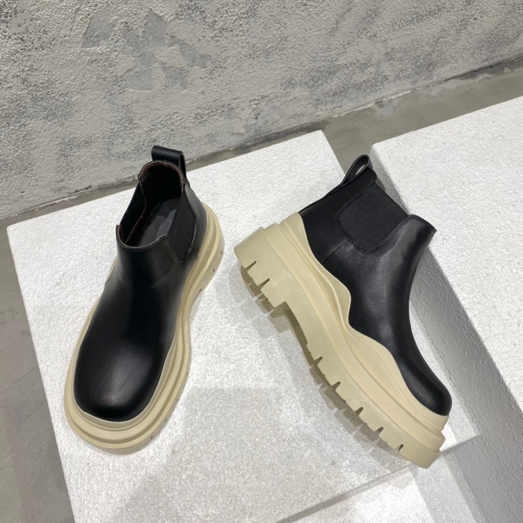 Bottega Chunky Low Top Beige Ss2022