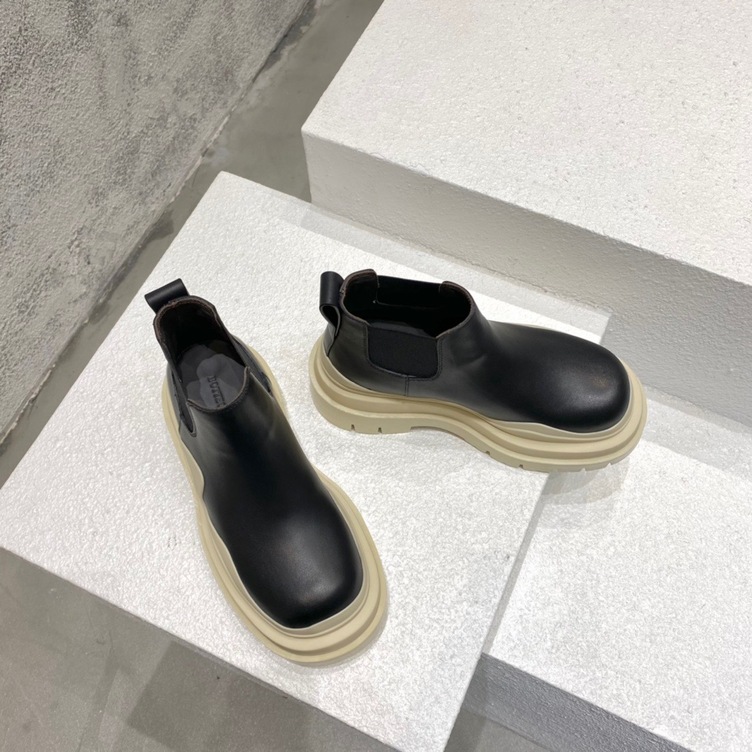 Bottega Chunky Low Top Beige Ss2022