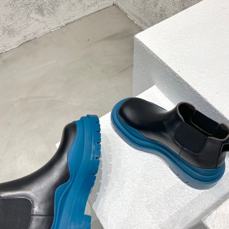 Bottega Chunky Low Top Blue Ss2022