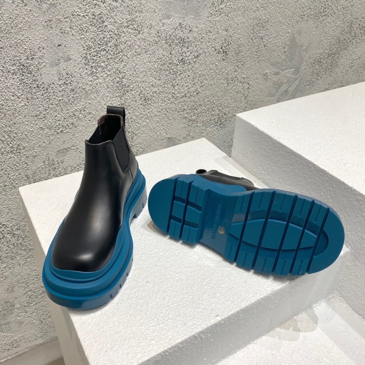 Bottega Chunky Low Top Blue Ss2022