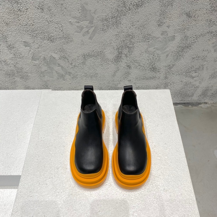 Bottega Chunky Low Top Orange Ss2022