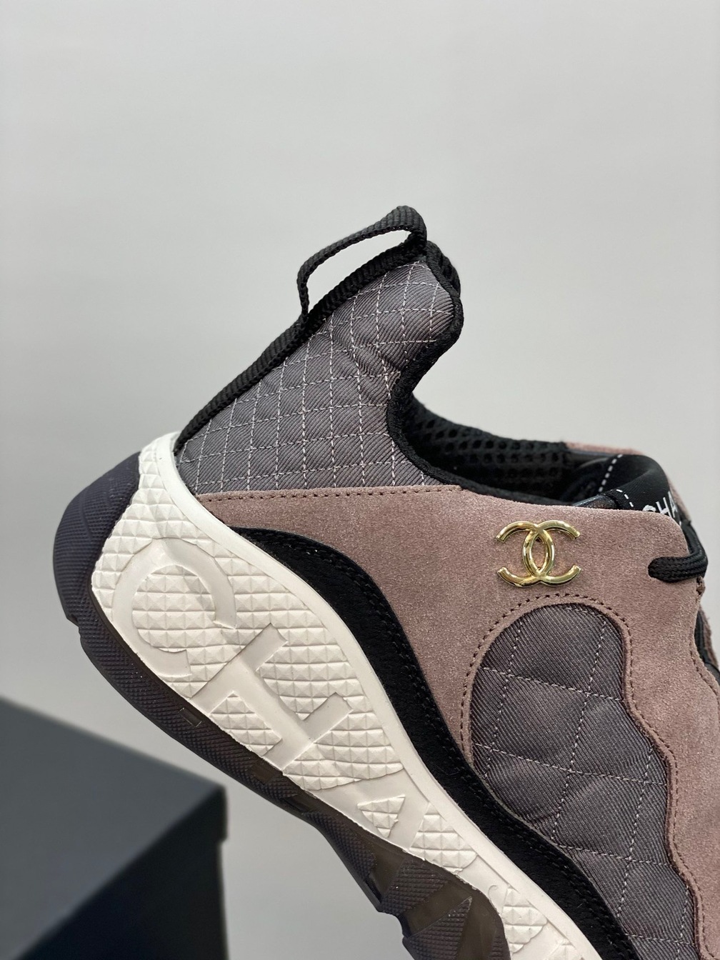 Chanel Sneakers Brown Ss2022