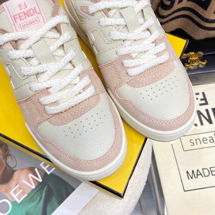 Fendi Sneakers Velvet Pink Ss2022