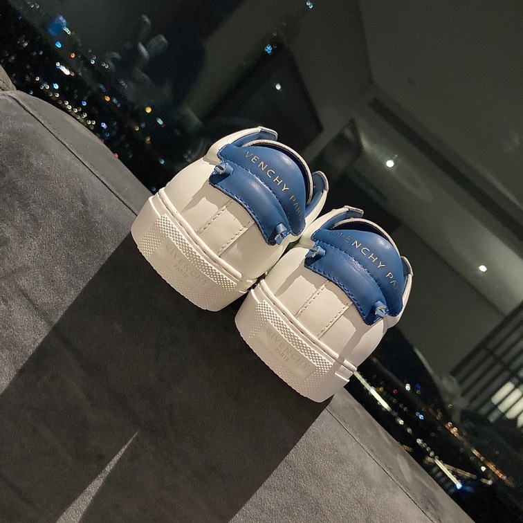 Givenchy Basic Sneakers Blue Ss2022