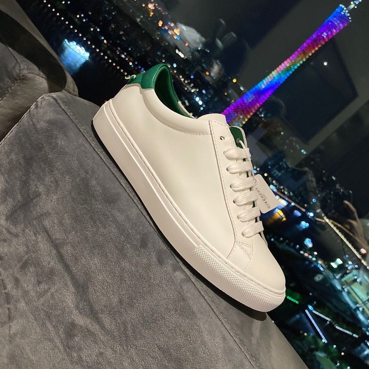 Givenchy Basic Sneakers Green Ss2022