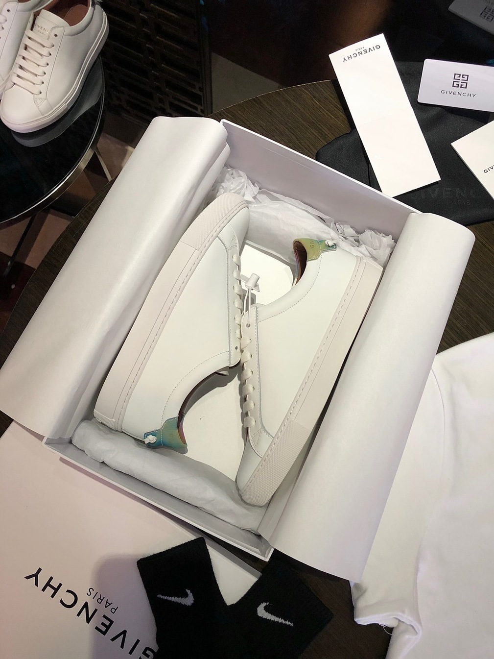 Givenchy Basic Sneakers Hologram Ss2022