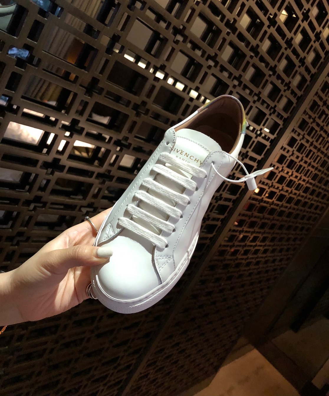 Givenchy Basic Sneakers Hologram Ss2022