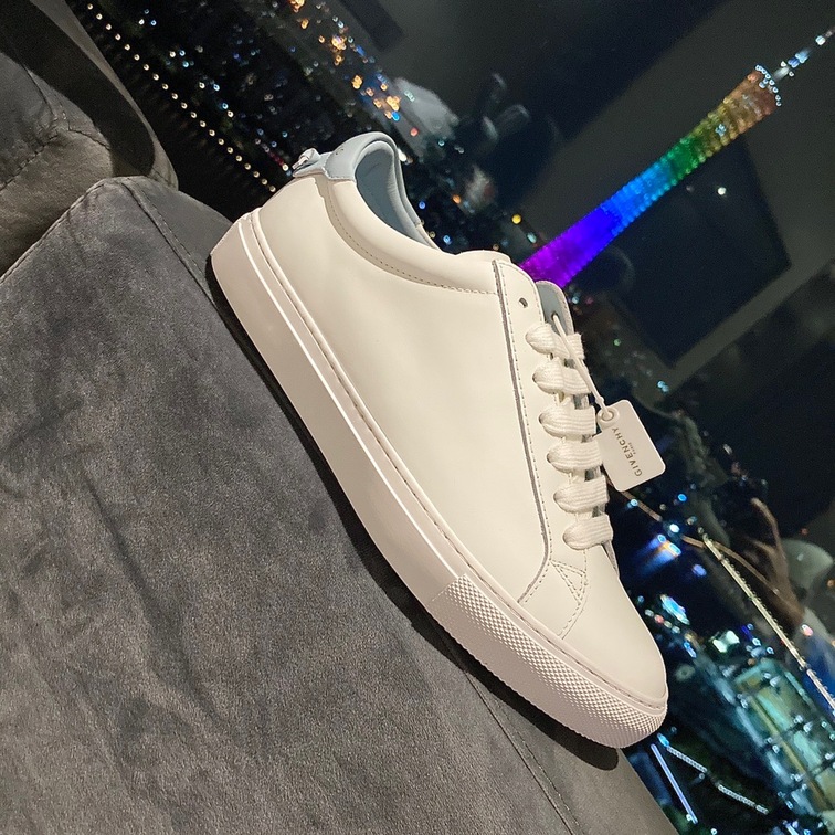 Givenchy Basic Sneakers Light Blue Ss2022